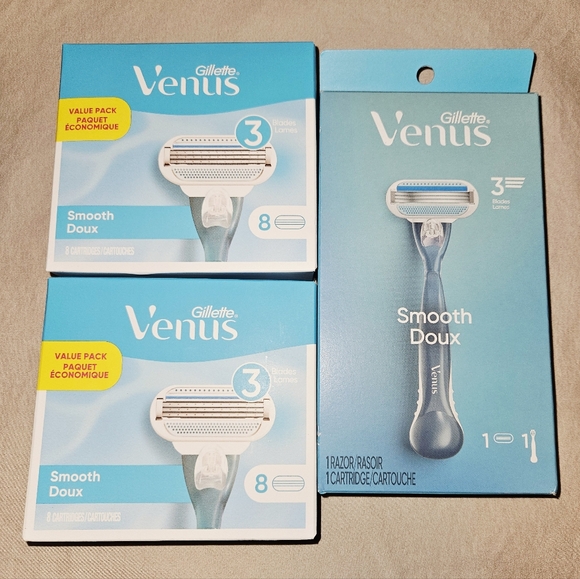 VENUS Other - Gillette Venus Smooth 3 Blade Razor Bundle